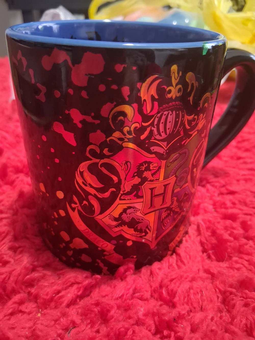 Warner Bros. Black and Red Hogwarts Crest Ceramic Mug